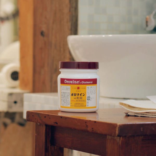 Applying Otsuka Oronine H ointment on minor cut, burn, or dry skin for protection and healing Applying Otsuka Oronine H ointment on minor cut, burn, or dry skin for protection and healing