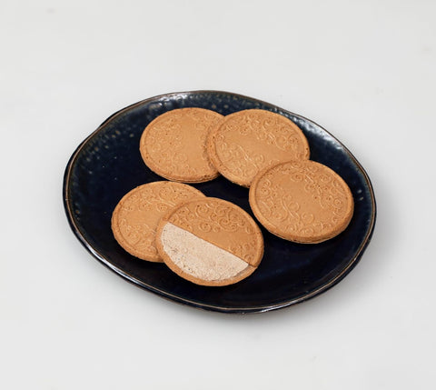 Eitaro Okinawa brown sugar cream sandwich wafers 6 pieces packaging