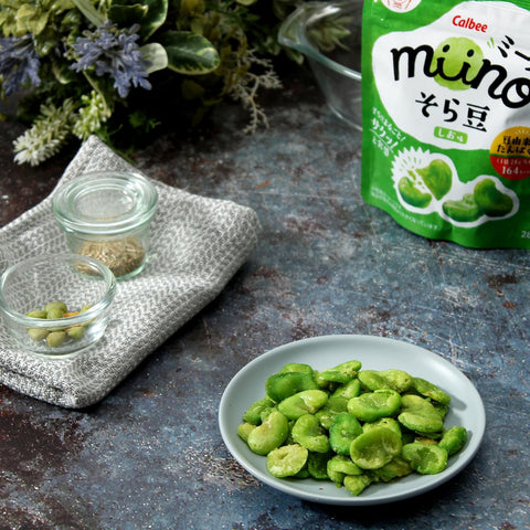 Japanese Calbee Miino Broad Beans Snack with salt flavor, crunchy and savory taste