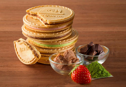 Variety of Japanese cookies from Red Hat – perfect gift assortment