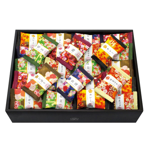 Kanazawa Komachi KMC-20 assorted Japanese rice crackers gift box front view