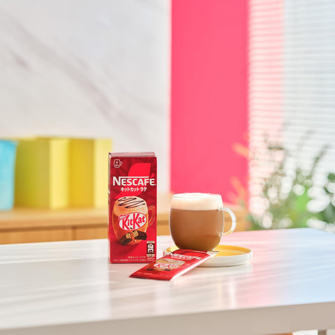 Hot and iced Nescafé KitKat Latte prepared in cups